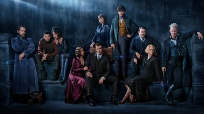 Fantastic Beasts The Crimes of Grindelwald HD Wallpaper  People Standing and Sitting Painting  1080p