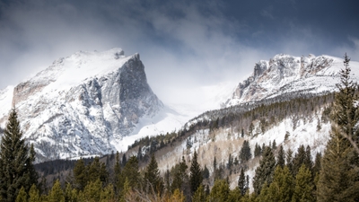 Majestic Hallett Peak Rocky Mountains Scenery