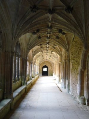 Mobile HD Wallpaper Hallway Photo Near Window Lacock Abbey Harry Potter England