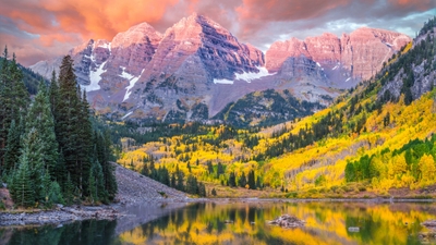 Serene Maroon Bells Lake Captivating Mountain Reflections